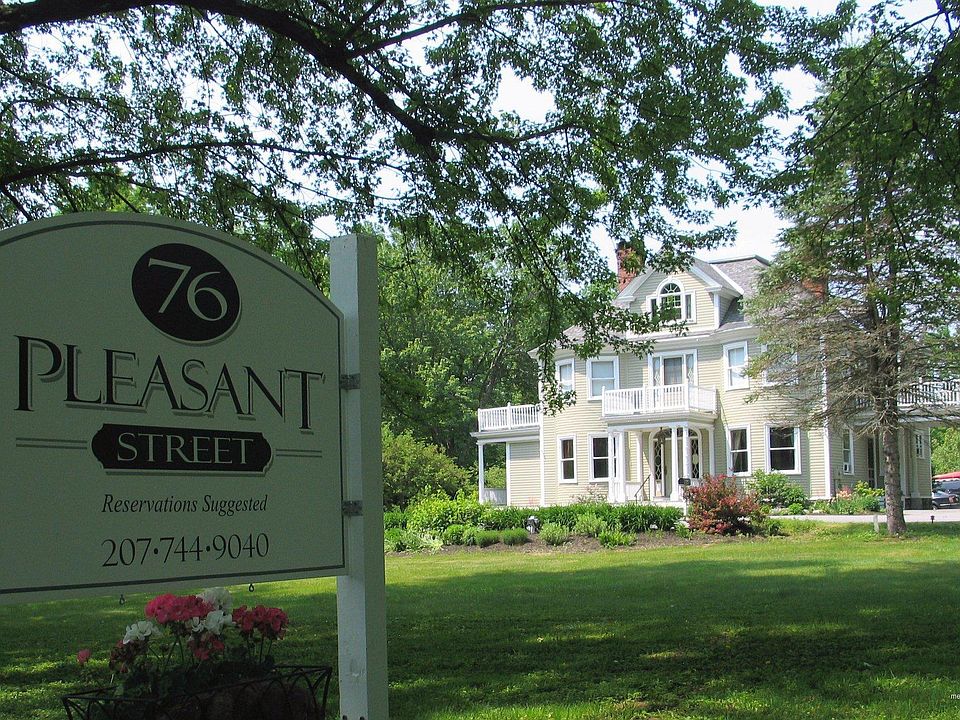 2nd image of 76 Pleasant St