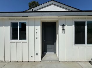 743 E Dalton Ave #C, Glendora, CA 91741