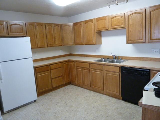 2nd image of 3368 Bering St APT 1