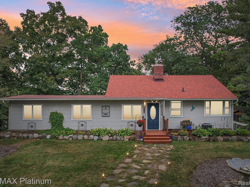 1st image of 8730 Club House Dr