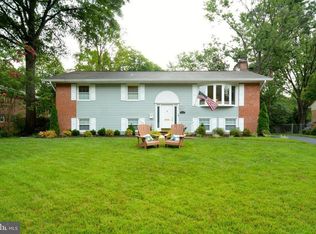 8423 Wendell Dr, Alexandria, VA 22308