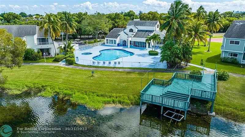 NW 44th St, Lauderdale Lakes — Photo 4
