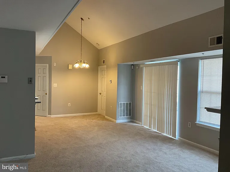 9808 Lake Pointe Ct #301 — Photo 24