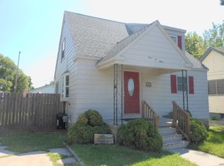 303 S Warren St, Pinconning, MI 48650