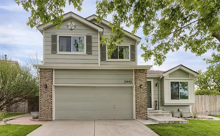 E Crestridge Pl — Photo 1