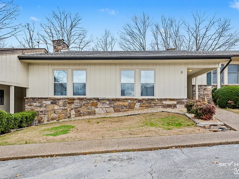 6 Connie Ln — Photo 6