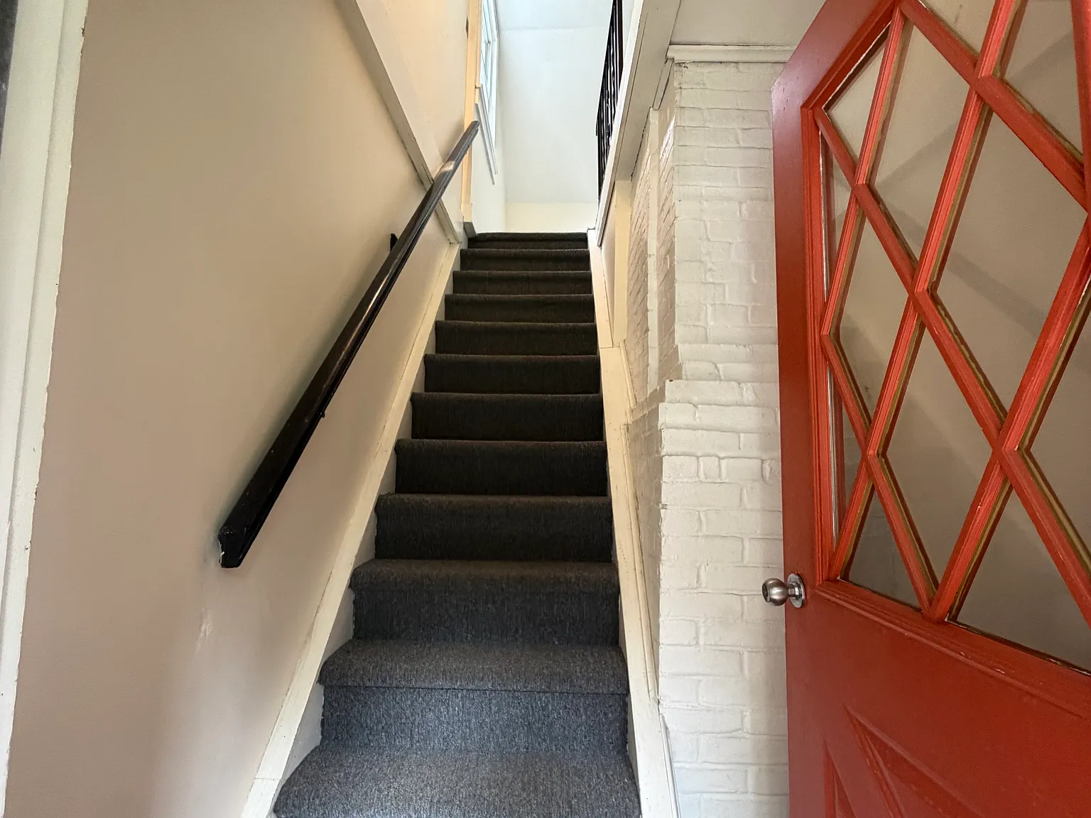 1 bed, 570 sqft, $1,200 — Photo 2