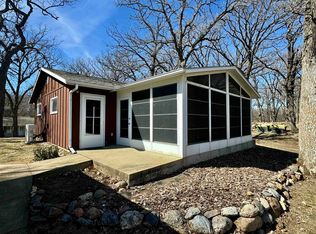 2202 Mills Park Cir, Milford, IA 51351