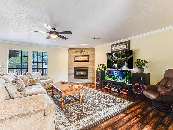 4th image of 1012 Highland Drive