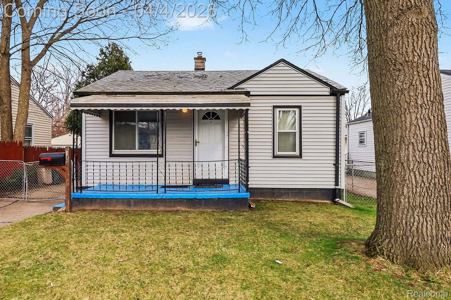 6139 Hampden St photo 1