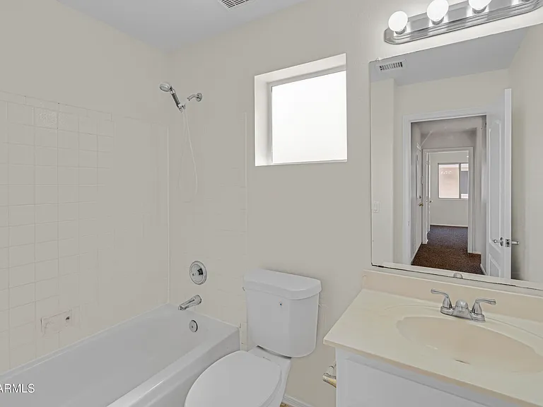 3321 W Gary Dr — Photo 31
