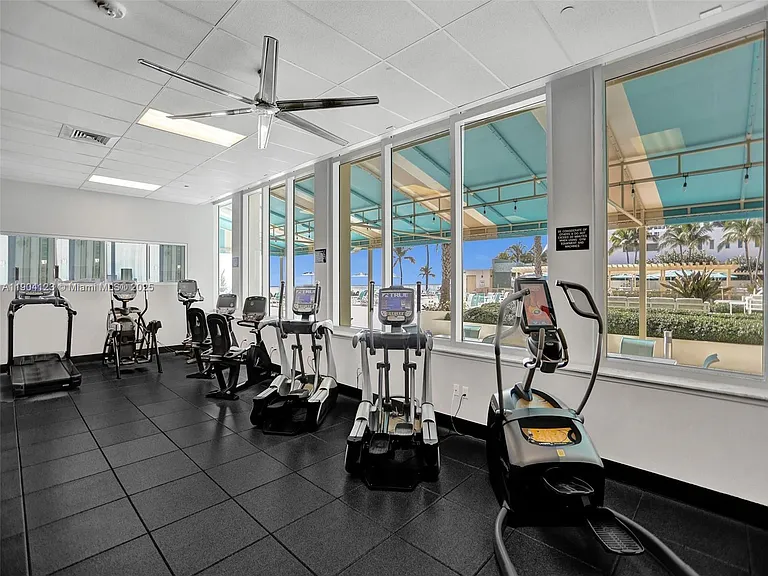 2501 S Ocean Dr #505 — Photo 29