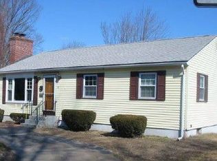 26 Craigie Ave, Johnston, RI 02919