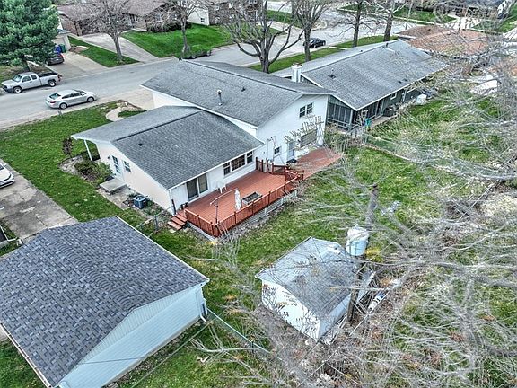 5th image of 4150 N Sunderland Dr