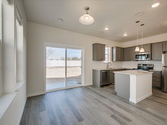 4th image of 10768 W Brownstone Ln