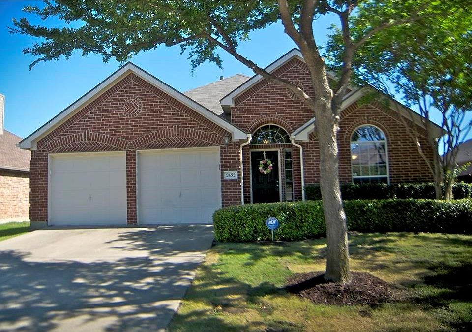 1st image of 2452 Chesterwood Dr