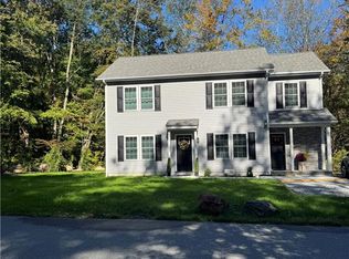 72 Wilbur Rd, Lincoln, RI 02865