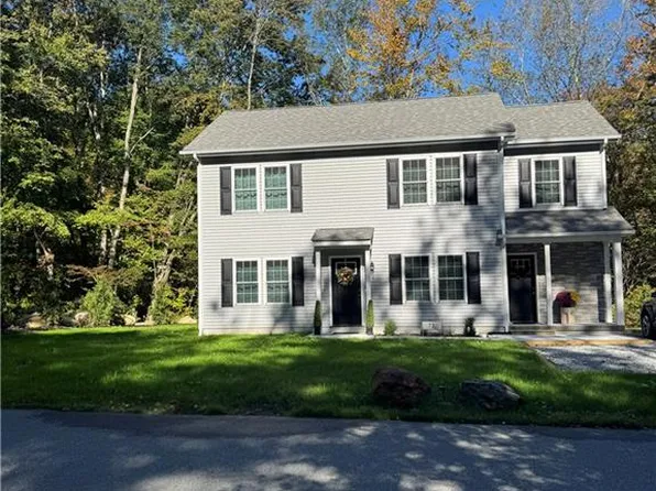 72 Wilbur Rd, Lincoln, RI 02865