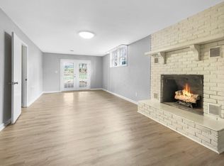 516 Woodland Dr, Clarksville, TN 37043