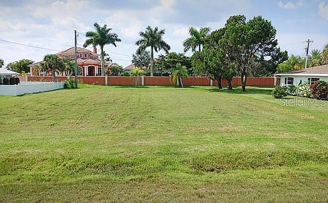 1st image of 342 Orchid Dr S