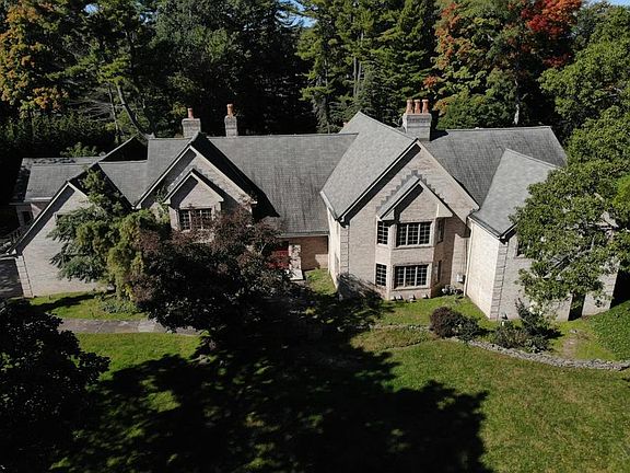 4th image of 320 Algonquin Rd