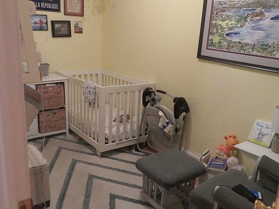 5th image of 398 8th St APT 1