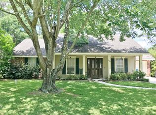 2178 Biron St, Mandeville, LA 70448