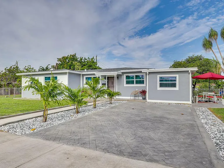 19630 NW 5th Ave #ID1306987P — Photo 6