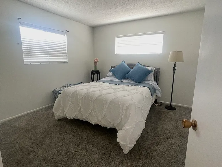 1121 W Mayberry Ave — Photo 13