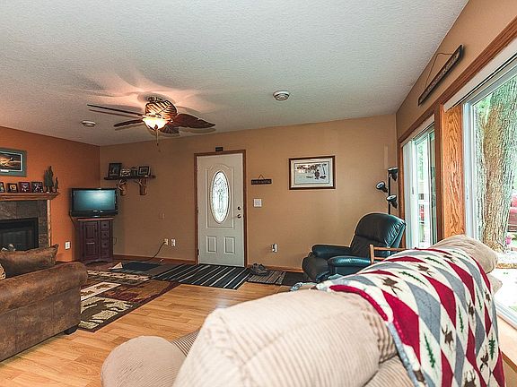 4th image of 126 Poplar Ct