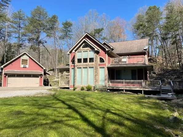 452 Lake Katharine Rd, Jackson, OH 45640