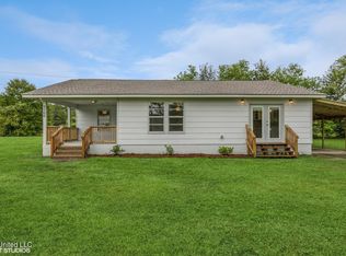 9200 Ollie Vice Rd, Moss Point, MS 39562