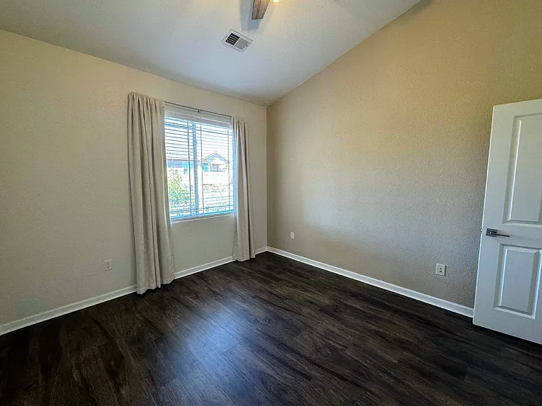 9557 W San Juan Cir #305 — Photo 9