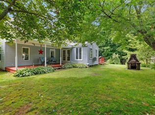 13 Tanner Rd, Webster, MA 01570