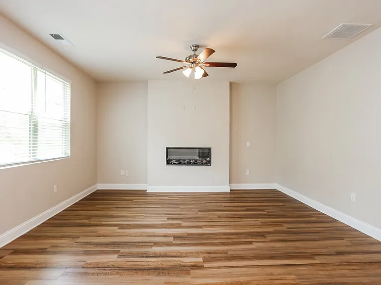 516 Overo Dr — Photo 4