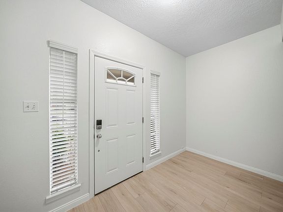 2nd image of 11502 Elmcroft Dr