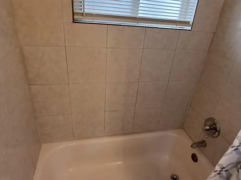 126 NW 8th Ave #1 — Photo 17