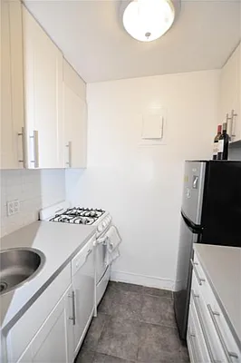 Rented by Buchbinder & Warren | media 8