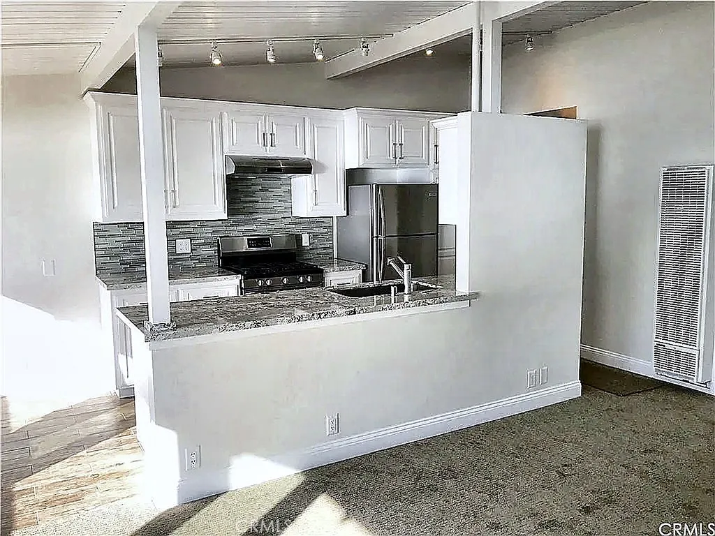 1 bed, 650 sqft, $3,950 — Photo 4