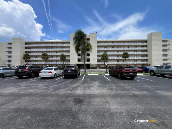 301 SE 3rd St APT 204, Dania, FL 33004