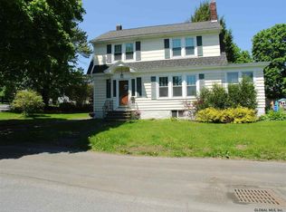 7 Lindbergh Dr, Latham, NY 12110