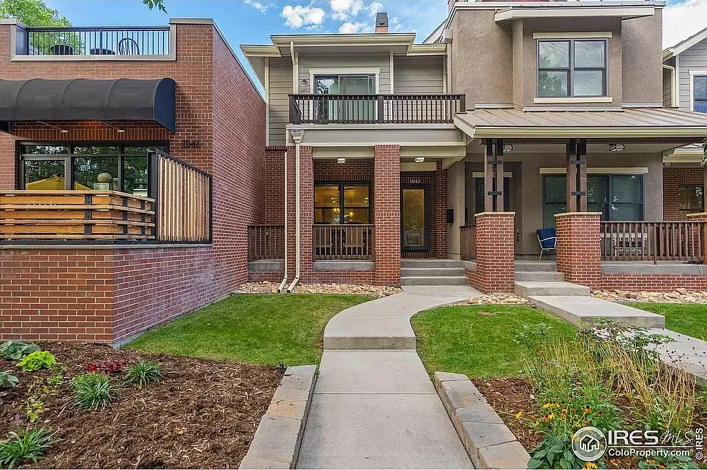 3 bed, 2.5 bath, 1816 sqft, $2,850 — Photo 1