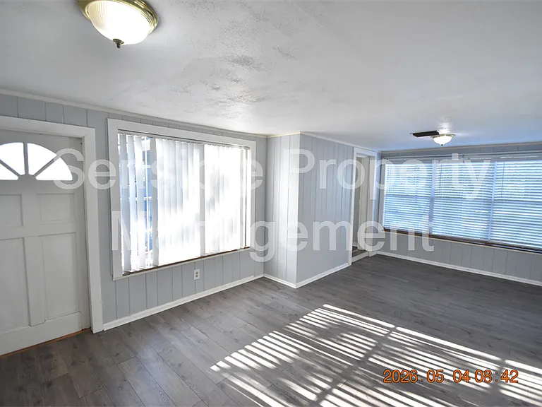2801 Sanders Dr — Photo 9