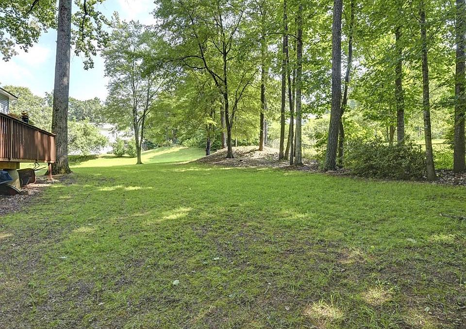 2nd image of 4731 Warrior Way SE