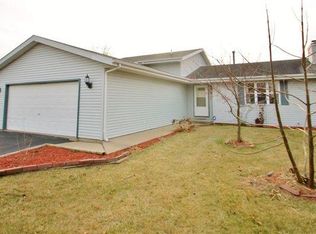 414 Surf Trl, South Beloit, IL 61080