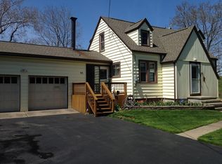 93 Dearcop Dr, Rochester, NY 14624