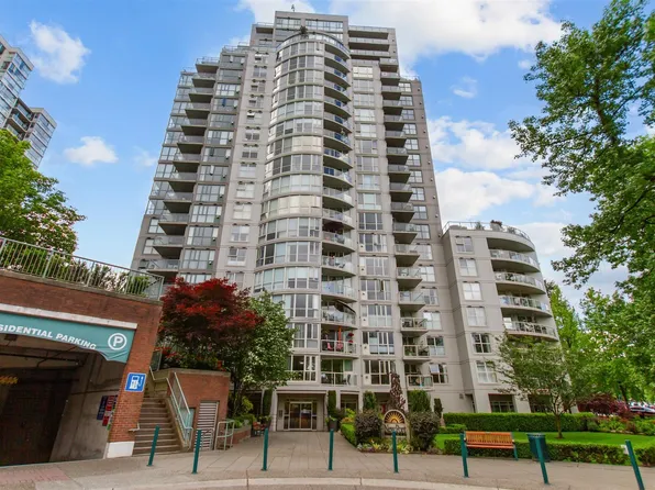 200 Newport Dr #1602, Pt Moody, BC V3H 5B7