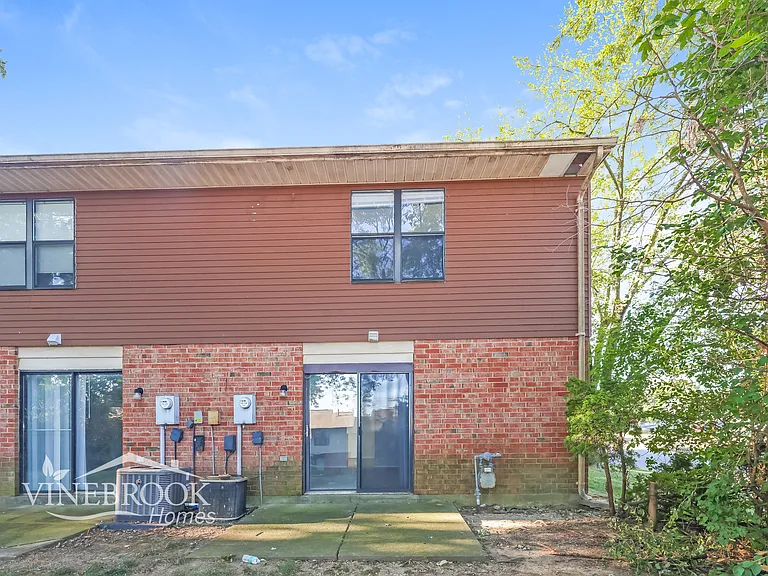 2499 Cross Village Dr — Photo 15