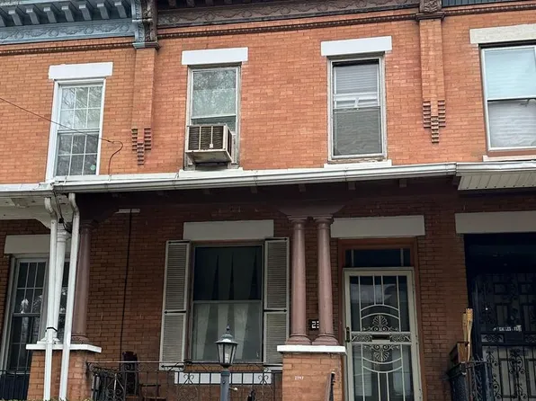 2347 W Hagert St, Philadelphia, PA 19132