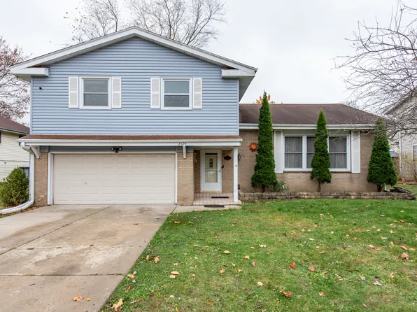 2629 Lydia St, Waukegan, IL 60085
